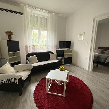 Apartment Milijana Subotica Eksteriør billede