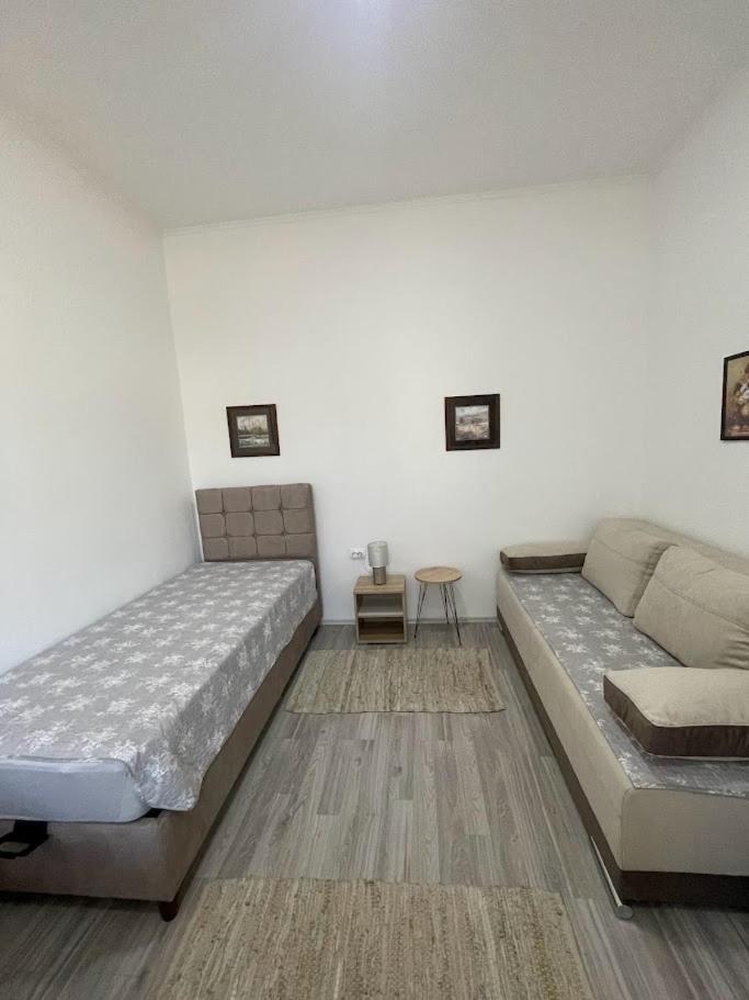 Apartment Milijana Subotica Eksteriør billede